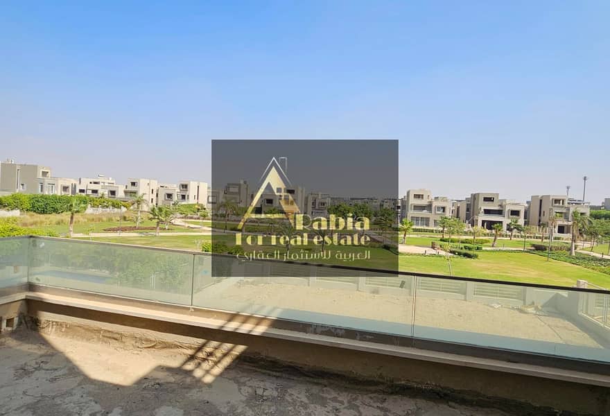 3 e5ae4b8f-87f2-462b-8b76-b8a68cdf49ee. jpeg