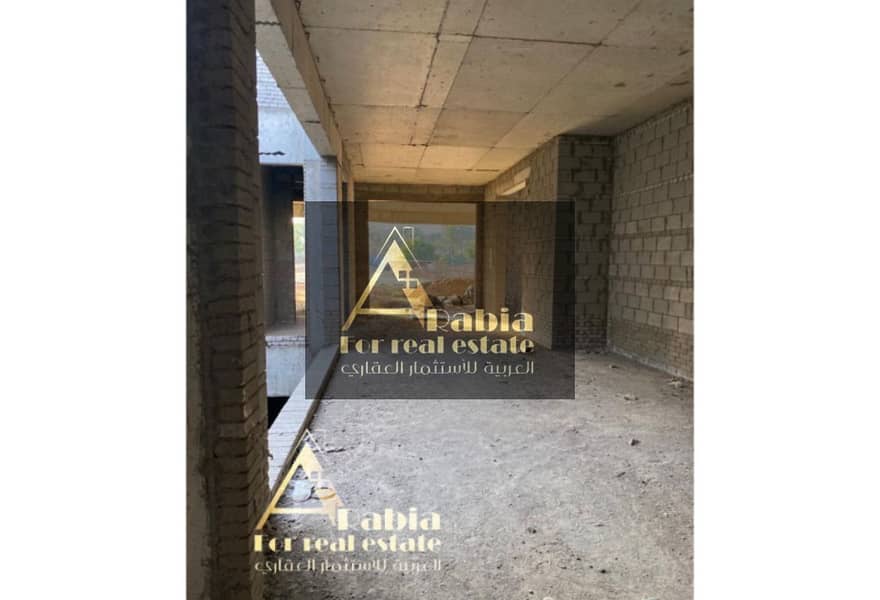 11 cfeeae4f-5a76-4213-81a3-0ce3ea2093e7. jpg