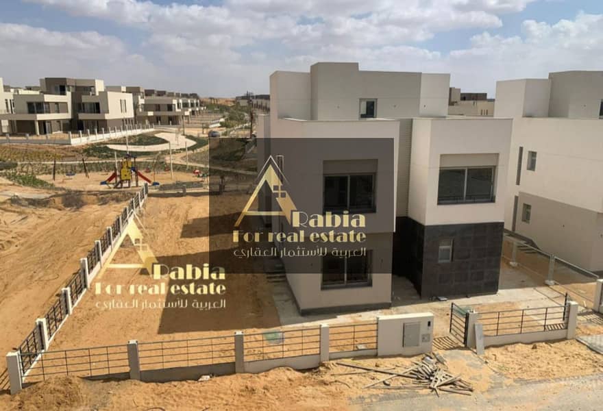 8 e3261aa2-0e4f-4e8f-a6f3-f352b7d22e15. jpg