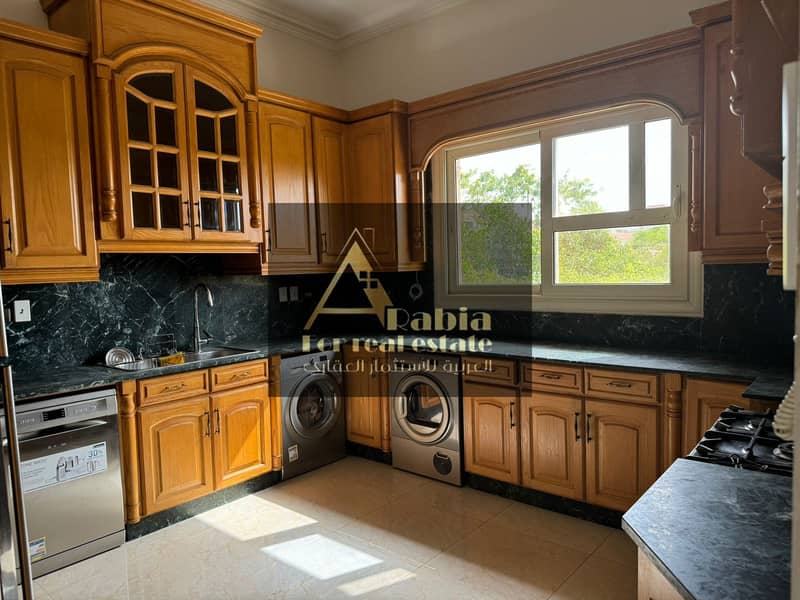 5 WhatsApp Image 2025-10-02 at 7.47. 28 PM (1). jpeg