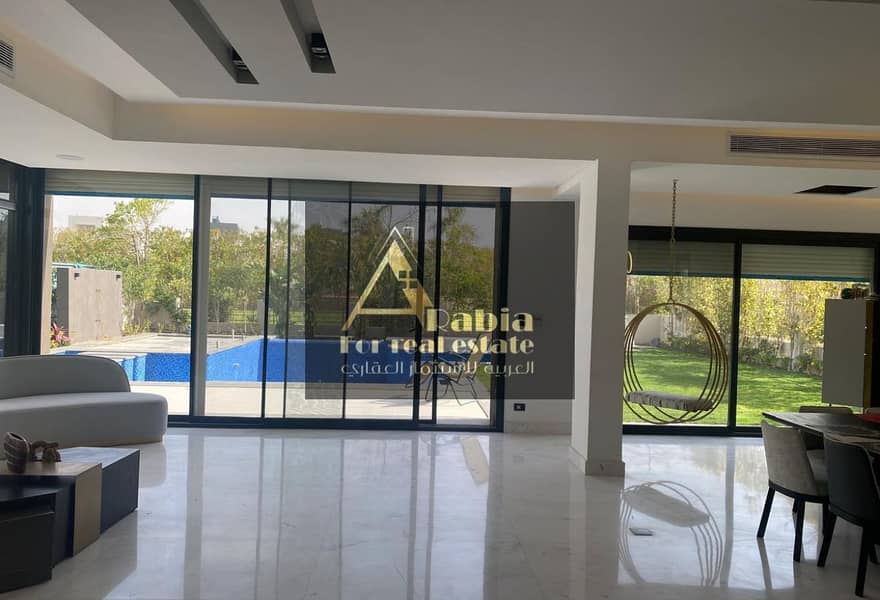 fed1d5f6-e473-4106-9750-93c3396af5aa. jpg