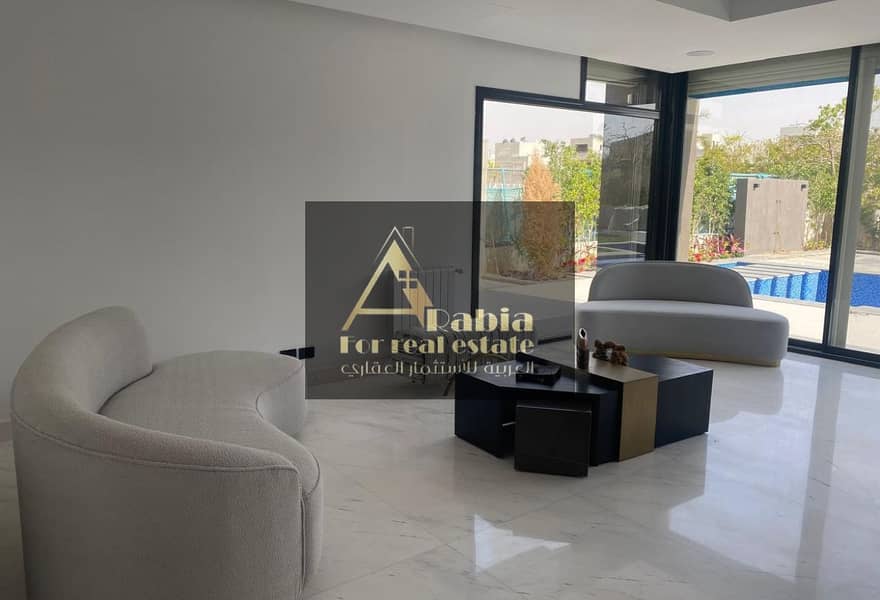 4 d3fd0b88-66ea-4937-b77b-7638f765cb0f. jpg