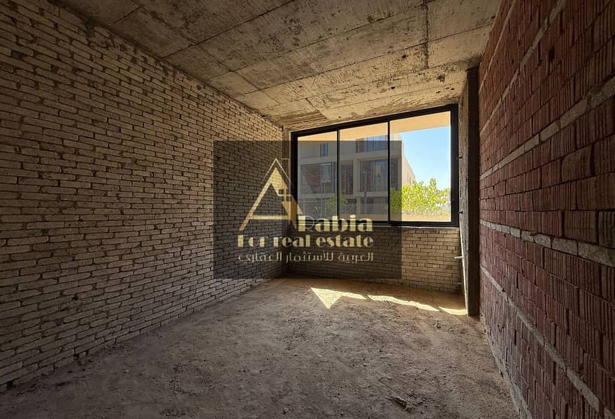 7 23bc48ec-5627-4ee8-80bc-939a709f3586. jpg