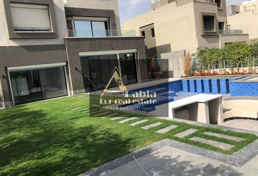 10 16d01d93-726f-48d2-986e-42013b1fb993. jpg