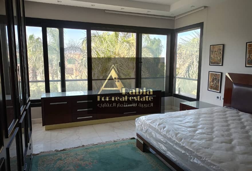 12 edae1fb3-7672-4036-aeac-0ee31c09a682. jpg