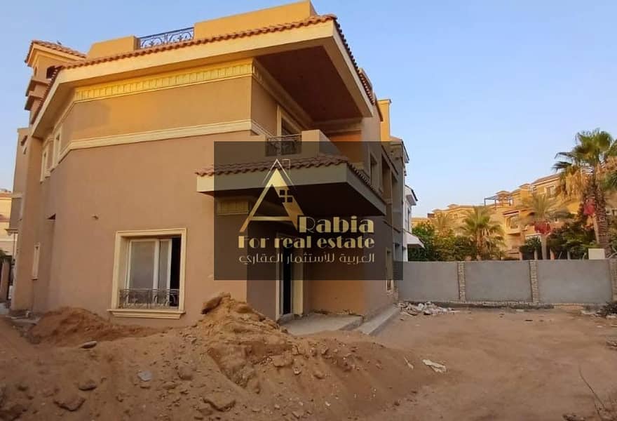 2 9573ddb8-f4c2-4007-b1ff-25f00b2a4a2a. jpg