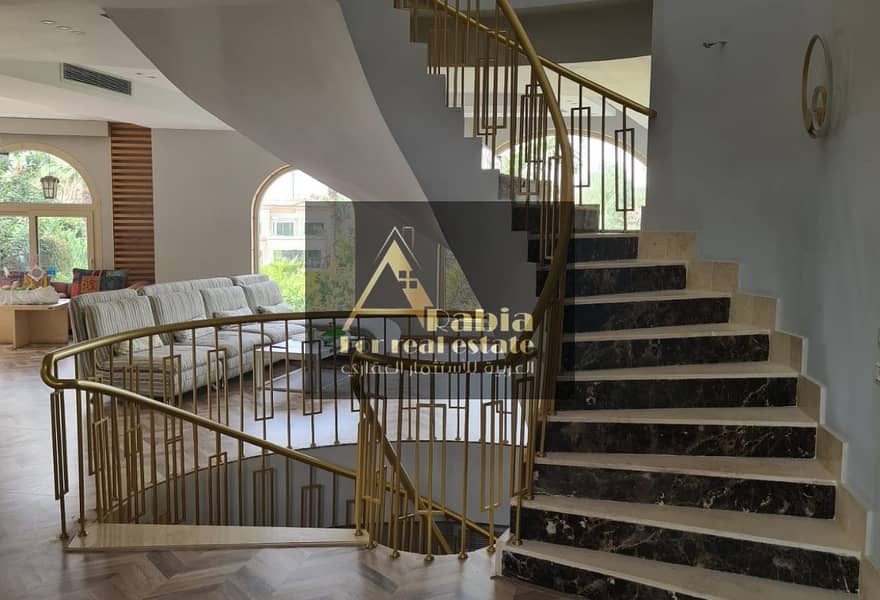 2 f6dfbc48-064a-43f4-b2e4-51f5f8f069d2. jpg