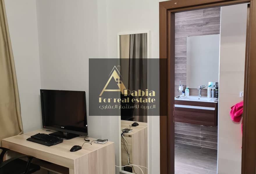 7 3169159f-4d7e-470a-81df-a0bdb4de7614. jpg