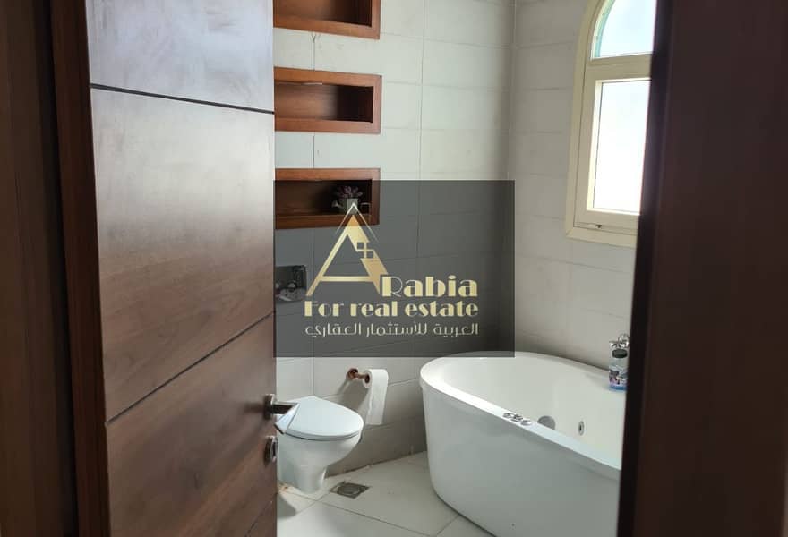 11 ca784040-8045-42cf-b6d3-9163059e434c. jpg