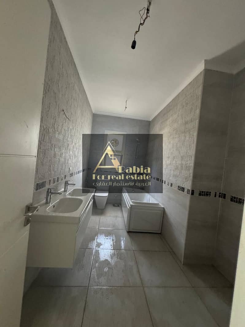 8 WhatsApp Image 2025-10-15 at 3.41. 22 PM (1). jpeg