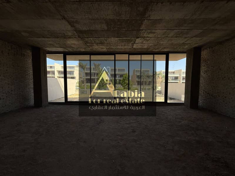 3 WhatsApp Image 2025-10-21 at 7.06. 19 PM (3). jpeg