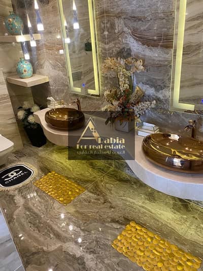 فیلا 5 غرف نوم للبيع في القاهرة الجديدة، القاهرة - a6e0f7d1-e22e-4b21-bb2d-a27a8f52bec8. jpeg