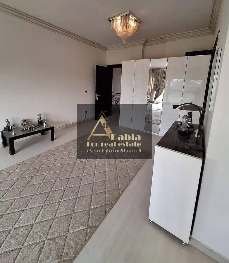 15 3999f504-fee7-487b-a26d-b1b9590f184e. jpeg