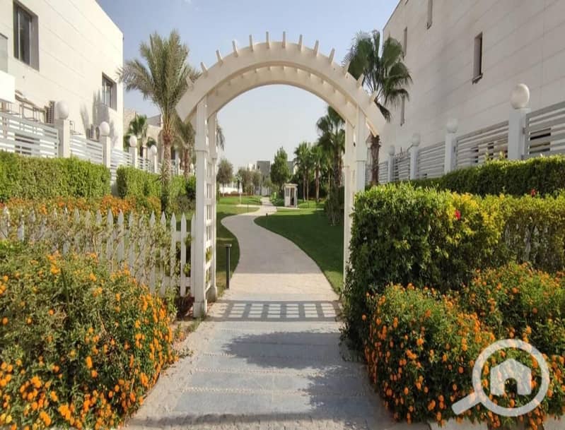 2 6a6cde37-7818-498e-a0d7-8aa456a75e44. jpg