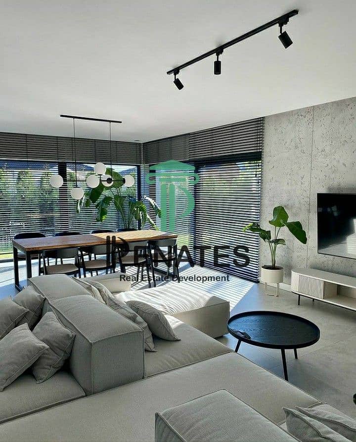 11 99d4663b-104b-4b35-8a99-3413c9c3ada6. jpeg