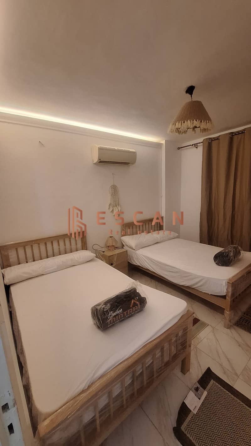 10 U805692 (29). jpeg