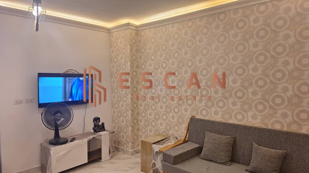 12 U805692 (27). jpeg