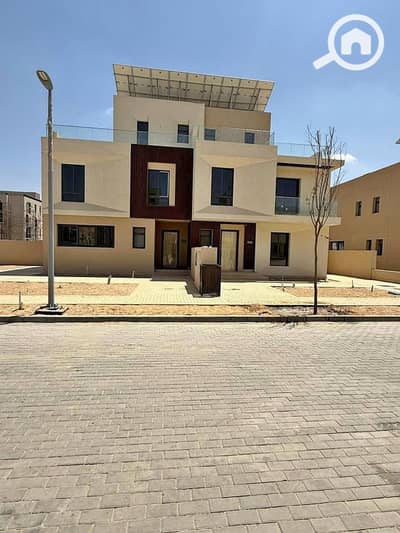 5 Bedroom Villa for Sale in Sheikh Zayed, Giza - 505579567_3857737274538300_2535316989934759221_n. jpg 5 Bedroom Villa for Sale in Sheikh Zayed, Giza - 505579567_3857737274538300_2535316989934759221_n. jpg