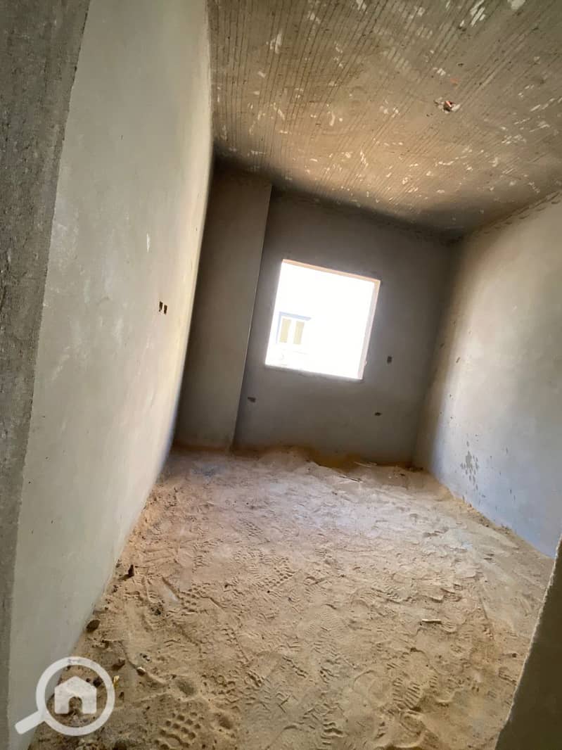 2 WhatsApp Image 2025-10-26 at 4.57. 17 PM. jpeg