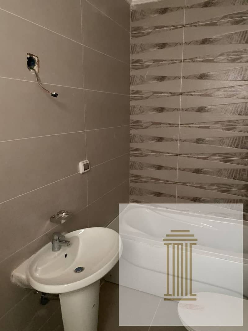 9 WhatsApp Image 2025-10-22 at 1.10. 07 PM (3). jpeg