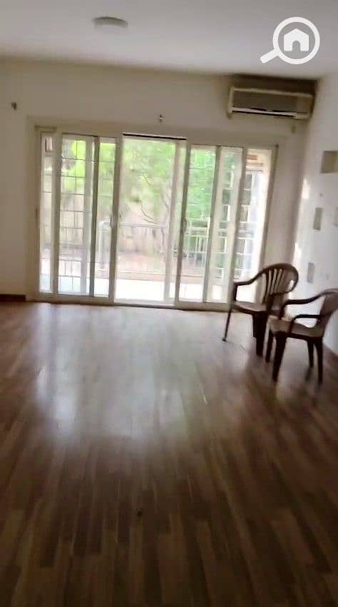 2 WhatsApp Video 2025-10-26 at 17.30. 55_a0815d01 - frame at 1m9s. jpg