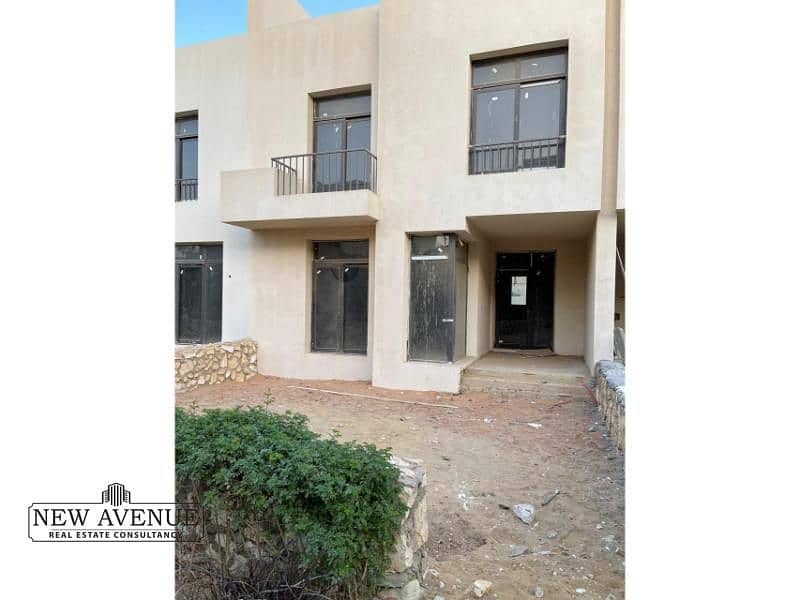 4 WhatsApp Image 2025-10-26 at 1.09. 00 PM (1). jpg