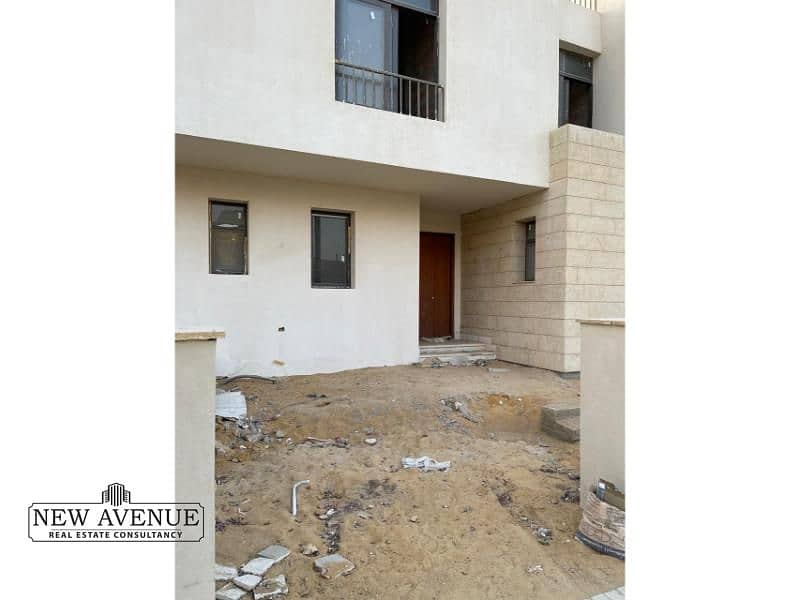 5 WhatsApp Image 2025-10-26 at 1.09. 00 PM (2). jpg