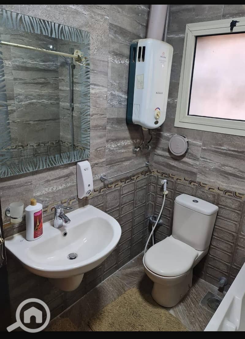 10 ad4f7e65-f89a-45da-a690-e66f0c47e78b. jpg