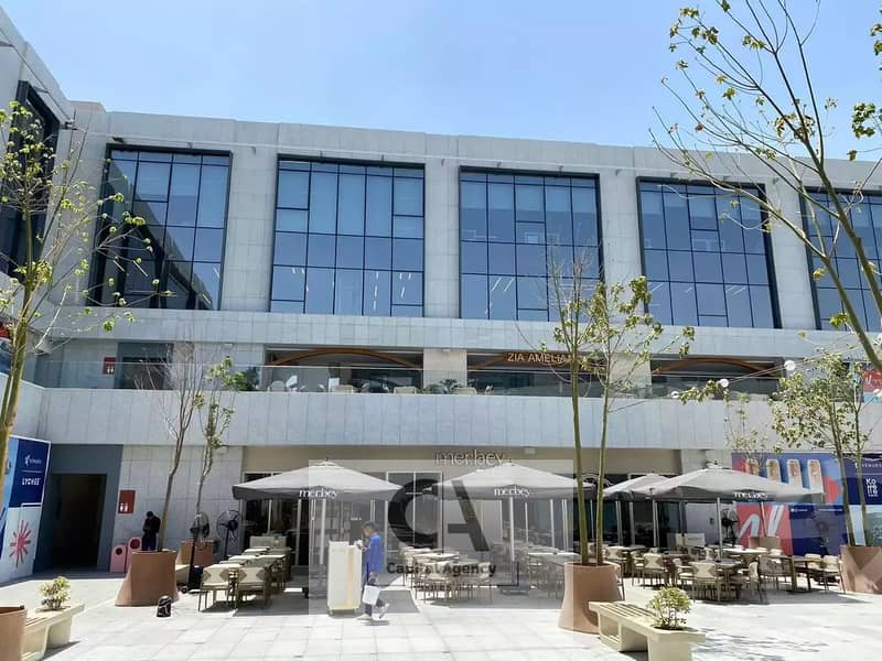 4 cb241bc9-8356-4f95-b3b8-251285c19323. jpg