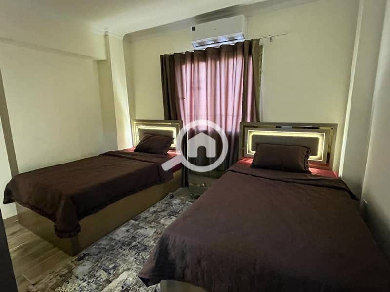 10 b607b78e-1bde-4341-8248-9916dd1ecf41. jpeg