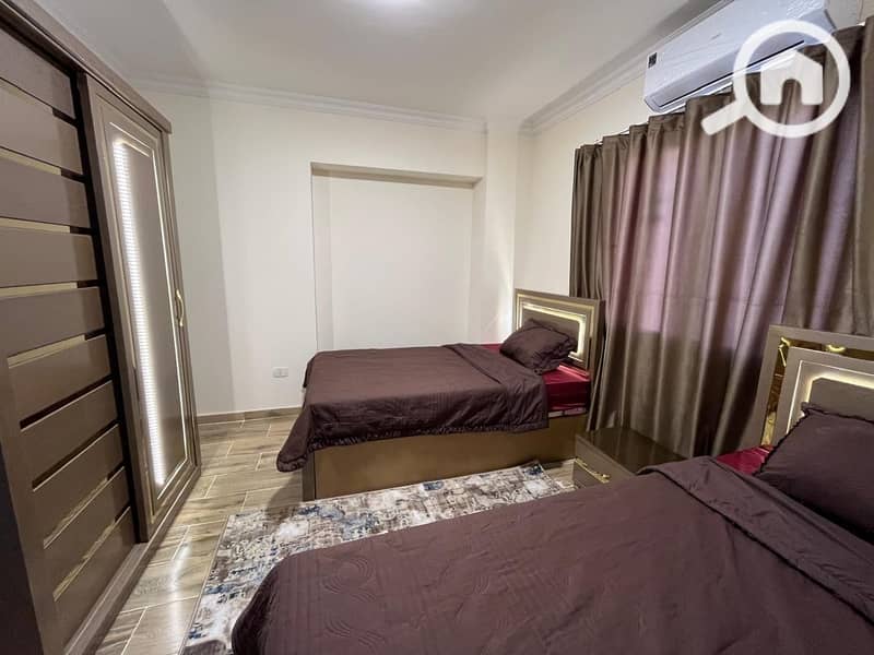 11 aa7ef3db-b082-438b-9489-8b9361aaedfe. jpeg