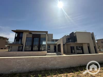 توين هاوس 4 غرف نوم للبيع في الشيخ زايد، الجيزة - 422fcc95-1fc6-4f35-be46-8b6830679fde. jpg