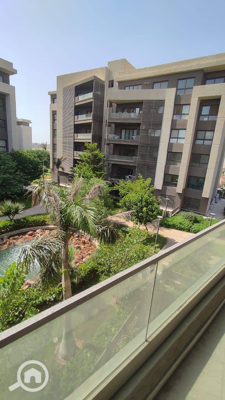 2 36083a2d-3289-4dc1-8a18-91b0e90f4fae. jpg