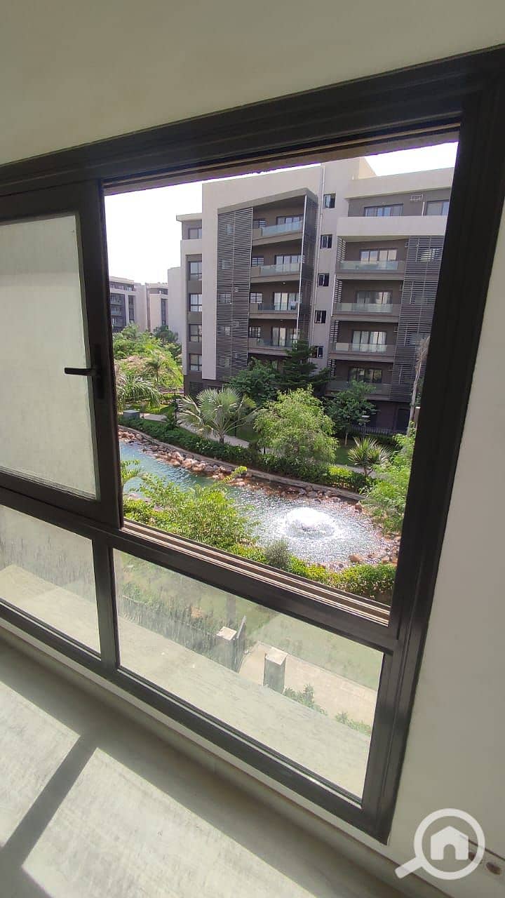 3 66951886-5cd5-488f-83d4-a68ee58d44b0. jpg