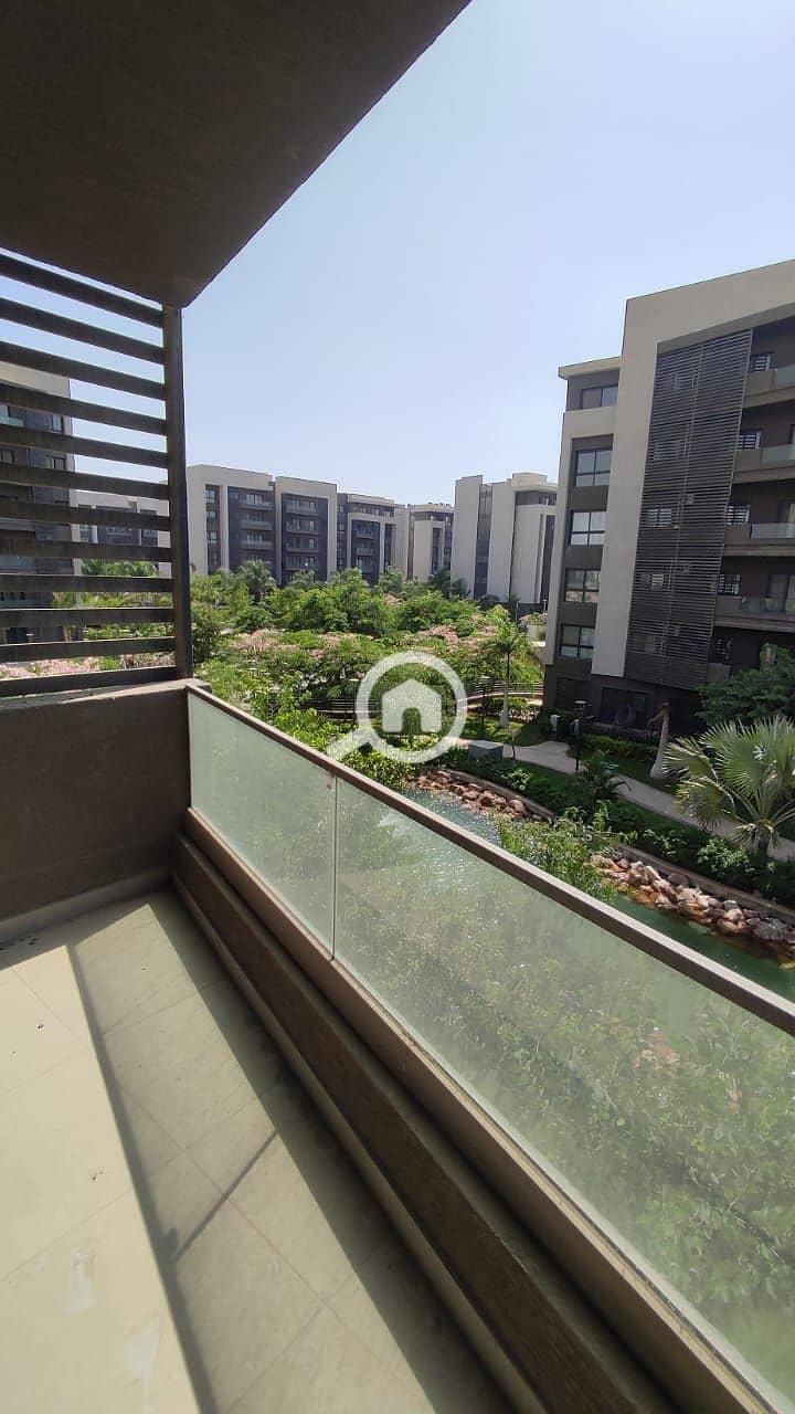 4 49dc8777-694b-48b5-bd13-f2c5d0a2710d. jpg