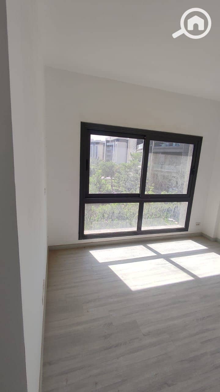 5 7aa21b37-4f5c-4ccf-bf55-dd1ebb00f5c6. jpg