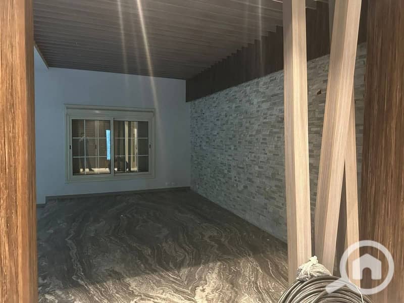 10 560678333_1450800963715142_2901310405854989264_n (1). jpg