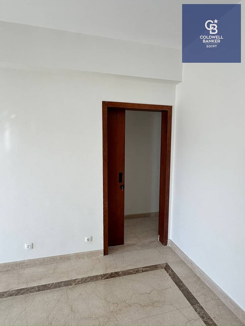 5 3a81b1a7-8b30-47dd-9fa0-cf5e35710ff8. jpeg