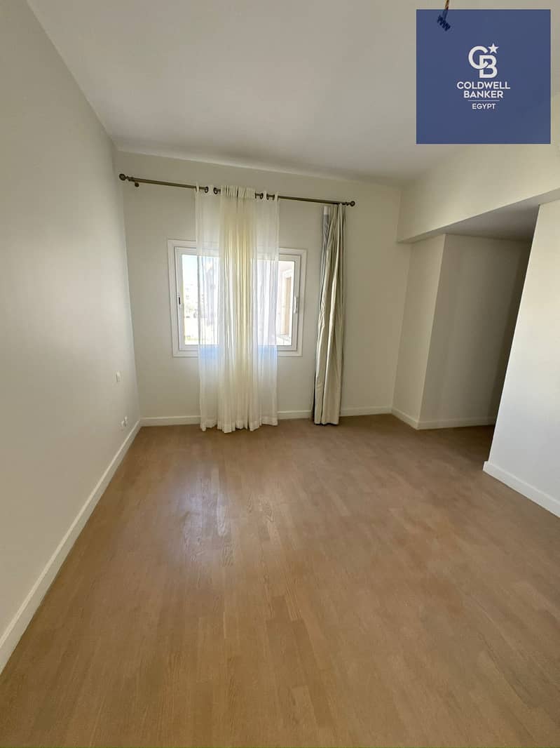 6 5f68c081-0860-4565-84b6-ef4368aef39b. jpeg