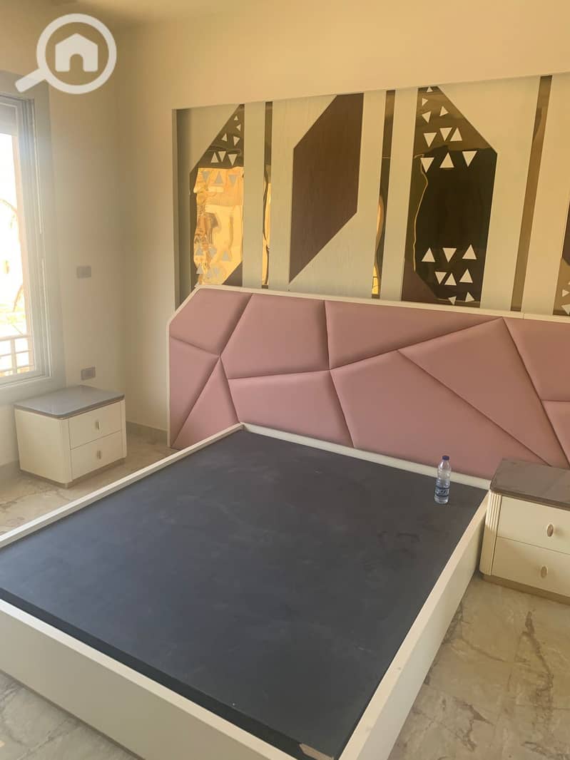 9 8a6eddc2-ec67-4927-84c4-d42e62c80cf0. jpg