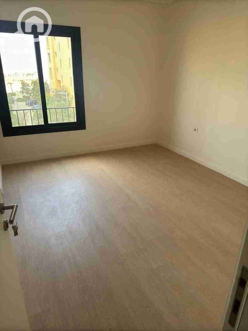 2 FB_IMG_1761492015958. jpg