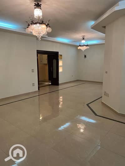 4 Bedroom Apartment for Rent in Sheikh Zayed, Giza - IMG-20251026-WA0182. jpg 4 Bedroom Apartment for Rent in Sheikh Zayed, Giza - IMG-20251026-WA0182. jpg