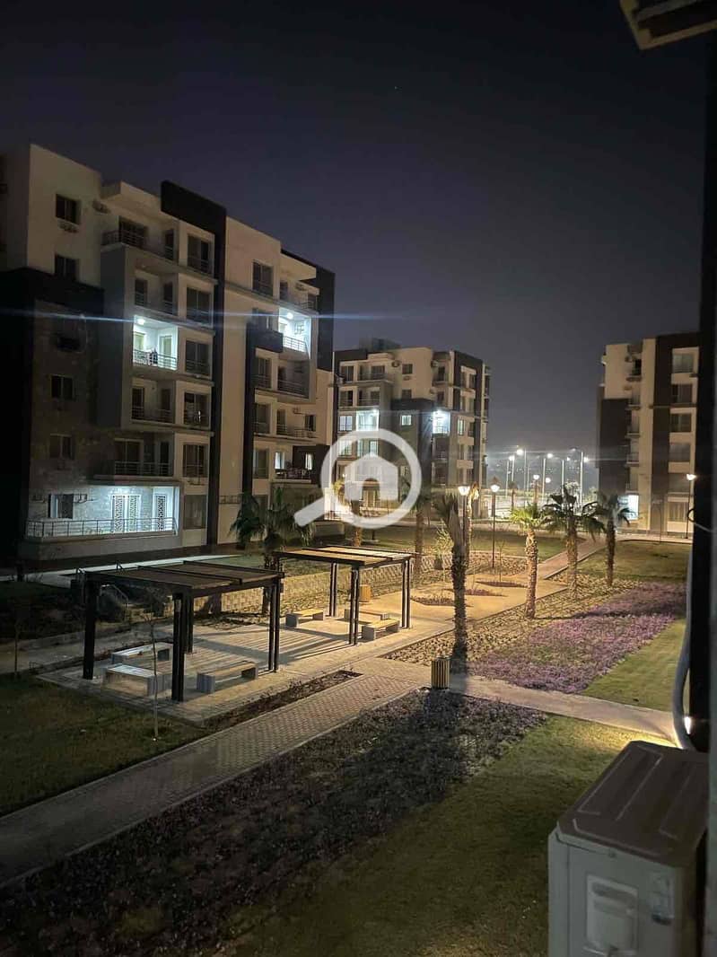 3 fb1e2585-3abc-4854-b906-0cc3ff1d2ae9. jpg