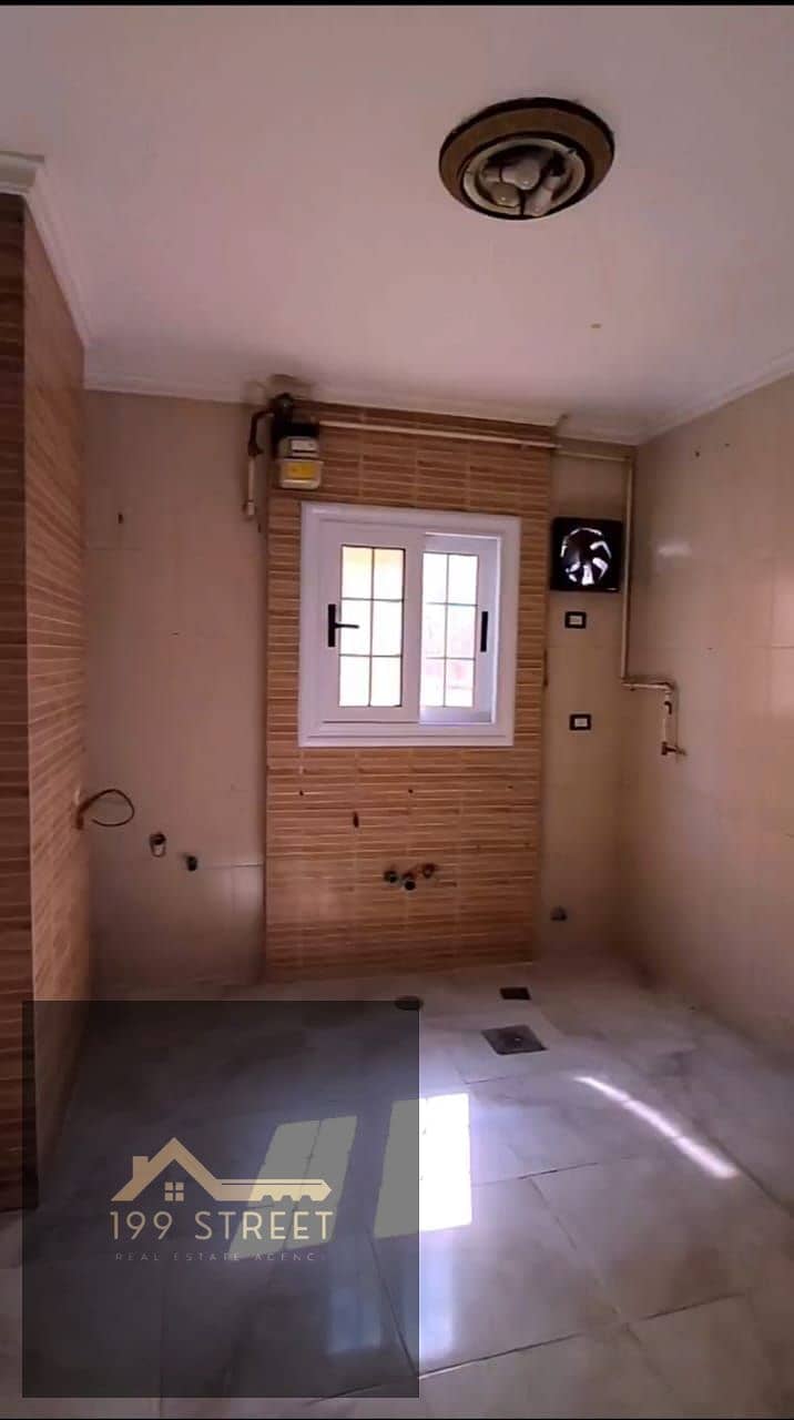 3 WhatsApp Image 2025-10-20 at 17.02. 49-2. jpeg