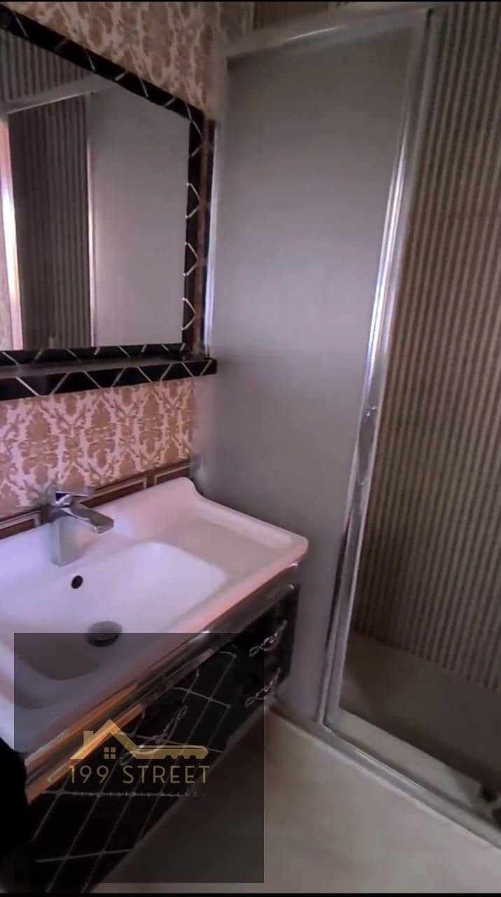 8 WhatsApp Image 2025-10-20 at 17.02. 52. jpeg