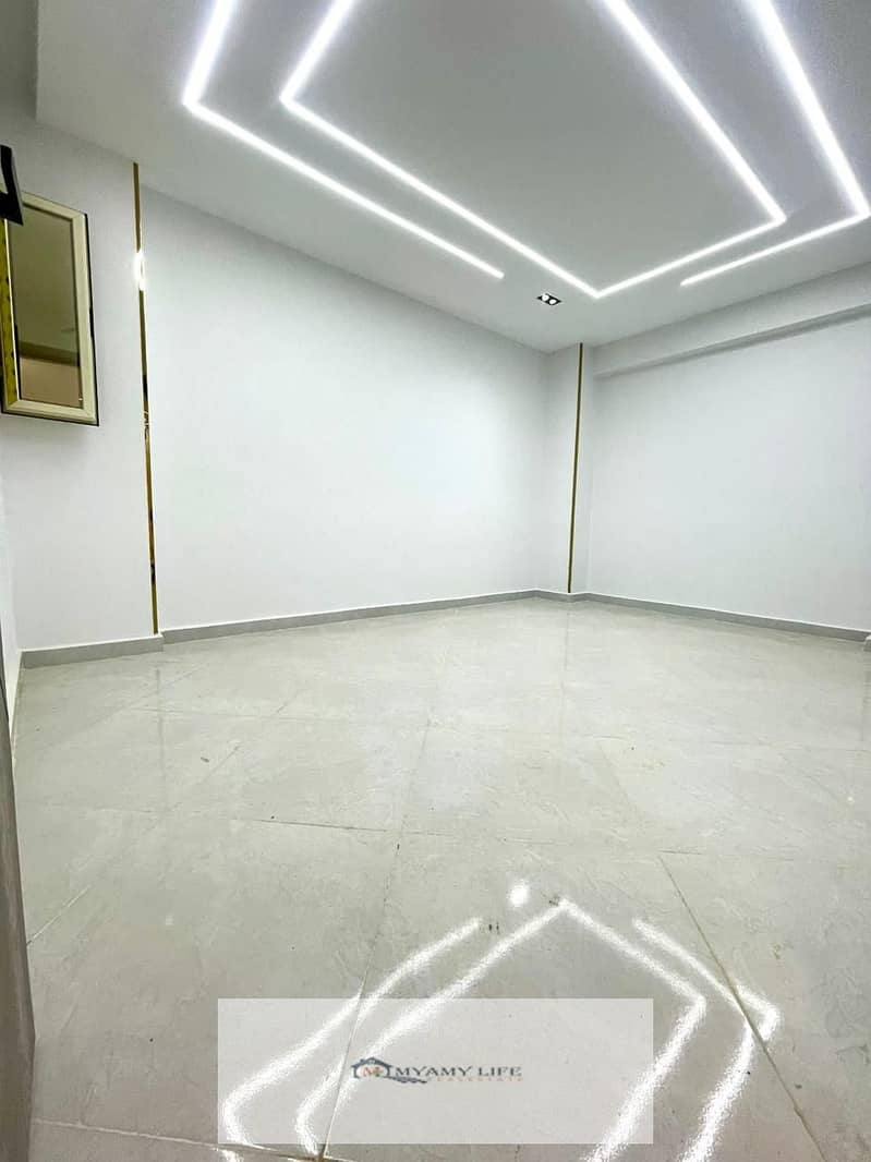 5 WhatsApp Image 2025-10-25 at 2.31. 57 PM (2). jpeg