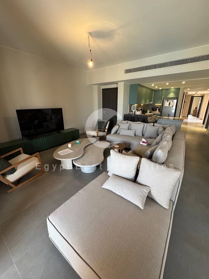 4 66282957-0234-409c-ab37-ccd1007e7d6f. jpeg