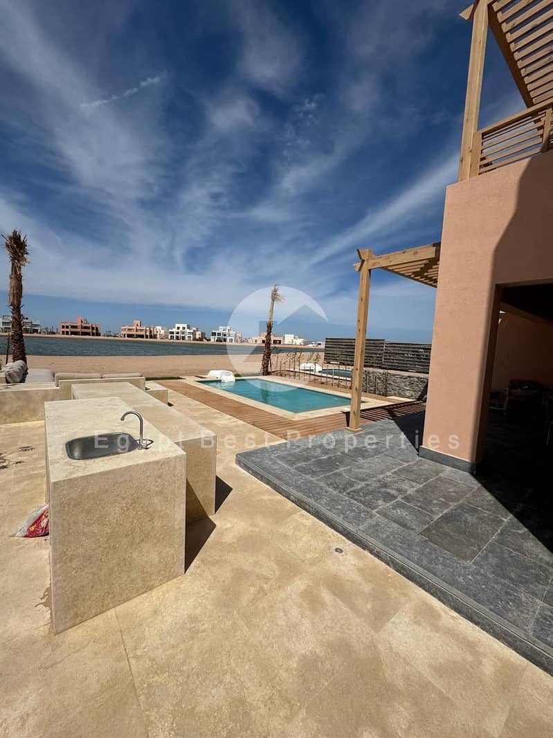 9 009feacf-2c8f-4d08-a525-cf4dc3d4e8f7. jpeg