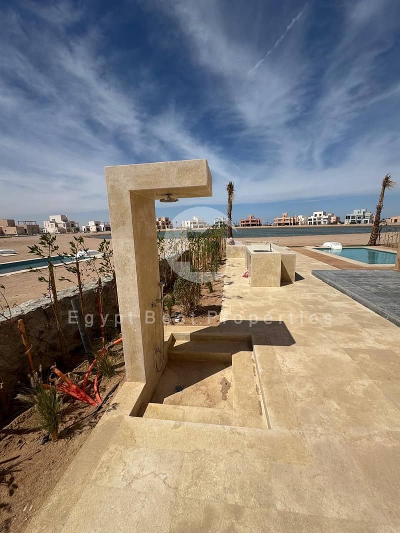 10 5859c1cf-d13a-4430-993a-fee36d3fe3dc. jpeg