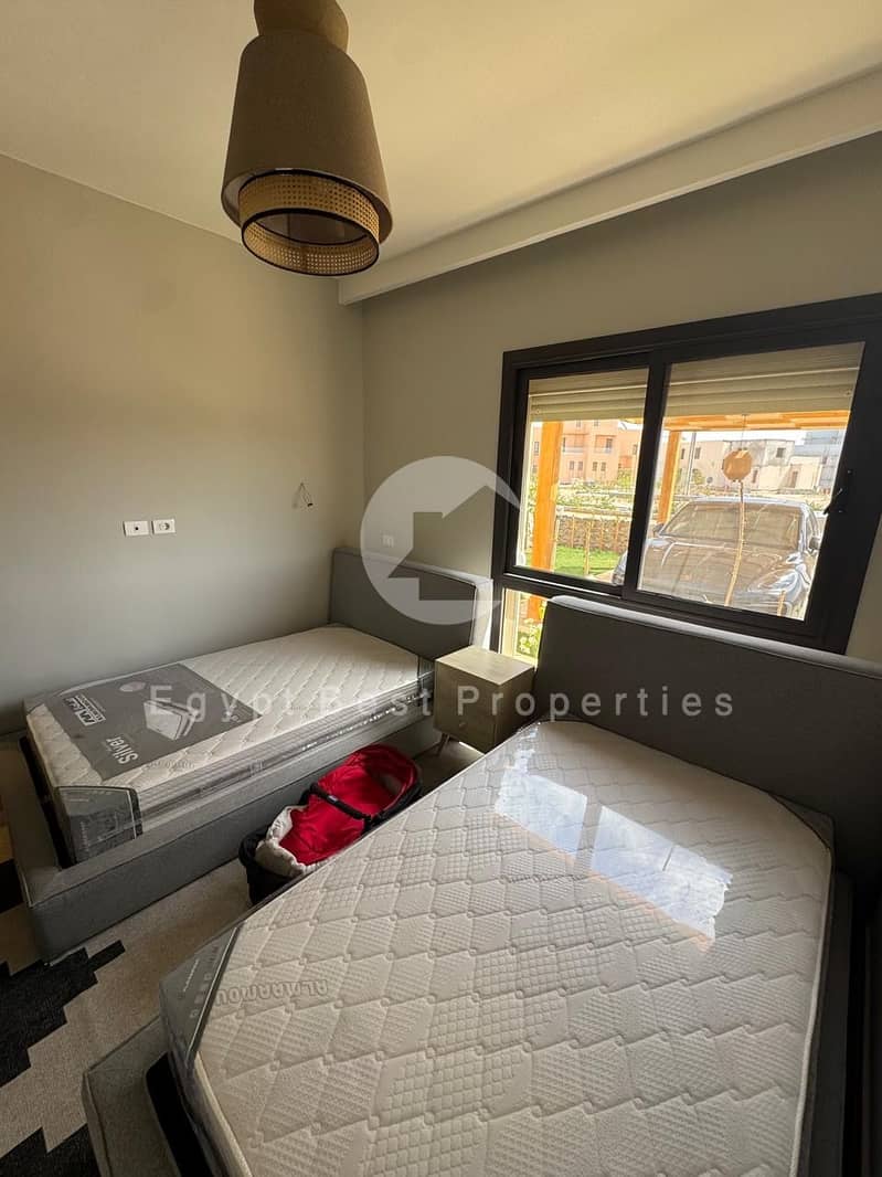 13 776c1f0e-3bbe-4dff-90a5-619845d0f379. jpeg